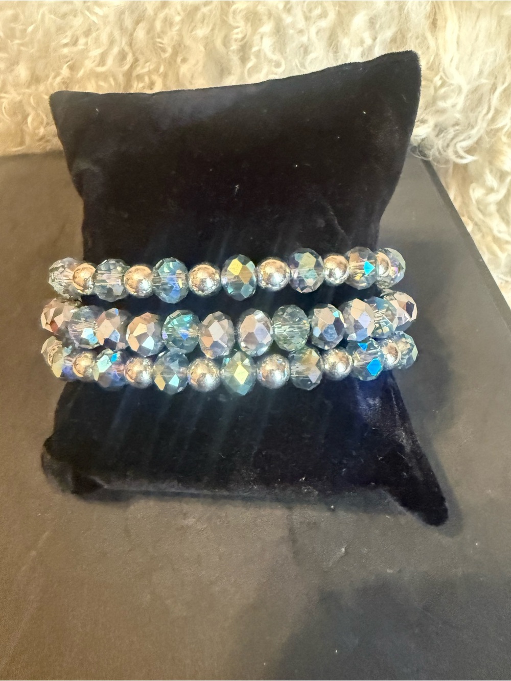 Crystal Beaded Magnet Closure  Bracelet  - Iridescent Blue
